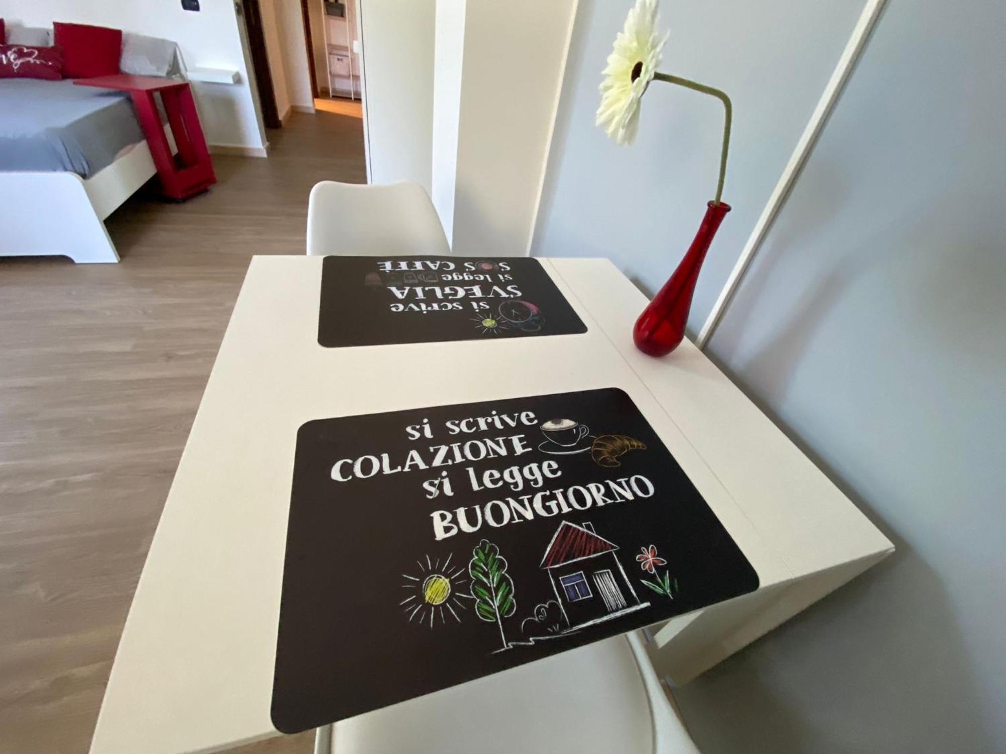 バーリ Torre Del Soleヴィラ エクステリア 写真