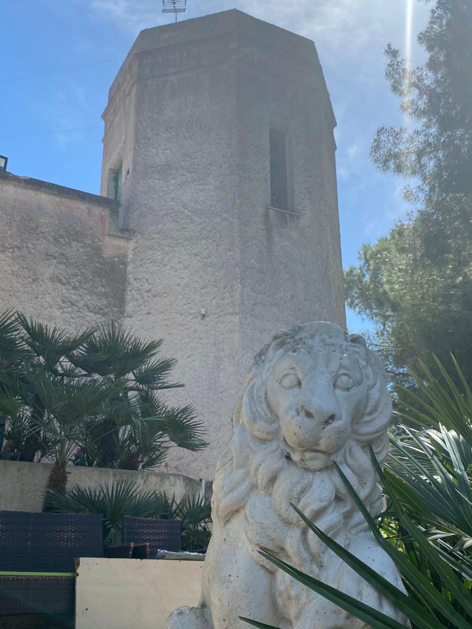 バーリ Torre Del Soleヴィラ エクステリア 写真